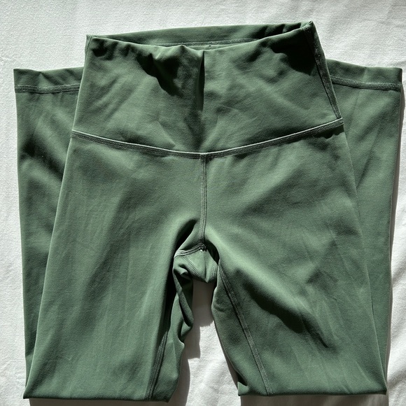 Lululemon Wunder Train 23" Leggings - Picture 1 of 12